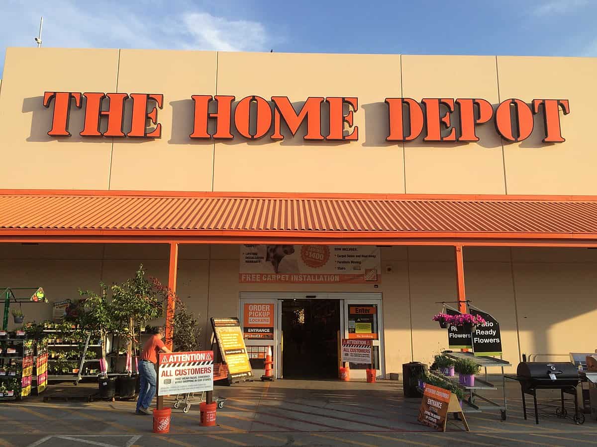 Are Dogs Allowed in Home Depot? What You Need To Know Pango Pets